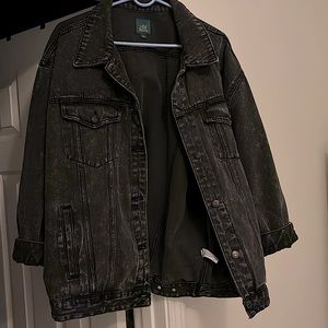 Women's Oversized Denim Trucker Jacket
- Wild Fable™ Black Wash large